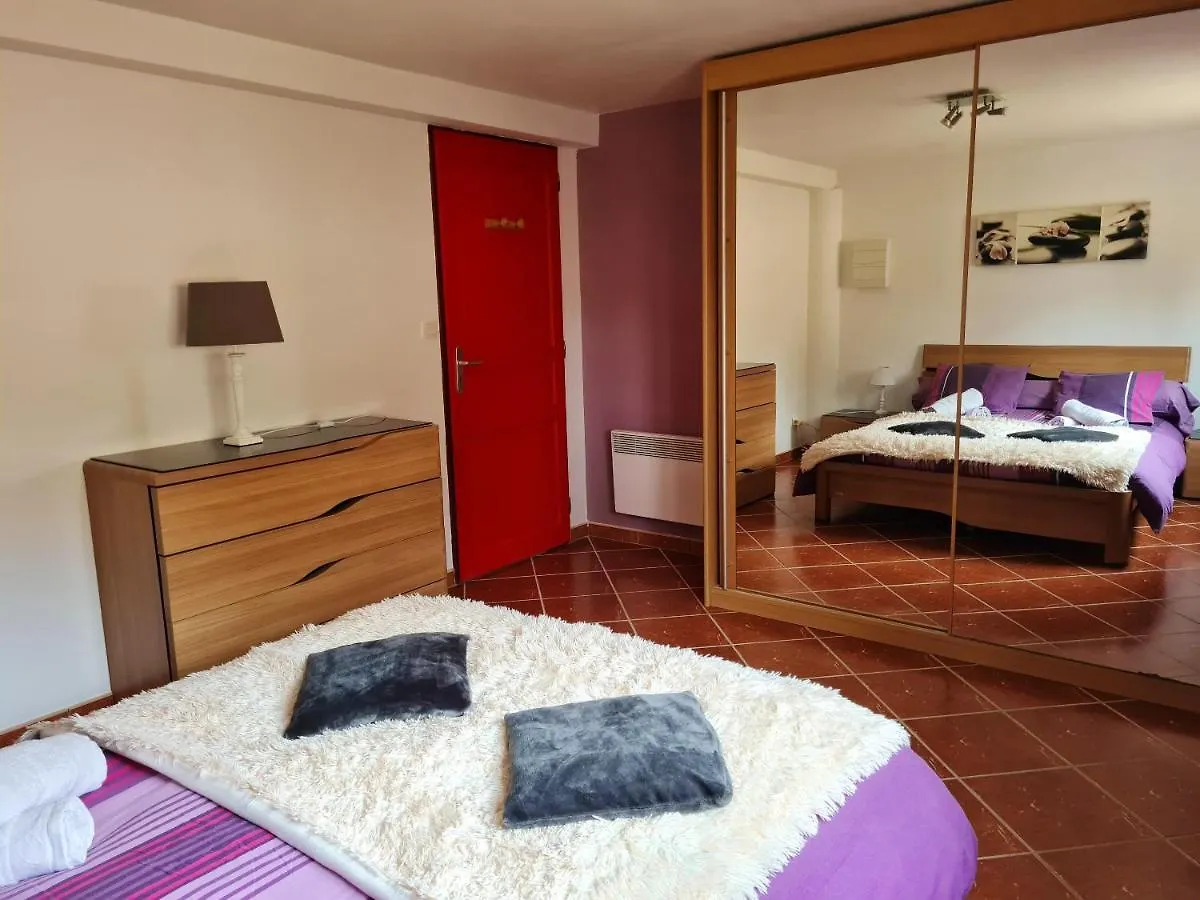 Appartement Spacieux Avec Piscine Partagee A Maurens 120 M² 0*, Maurens (Gers)