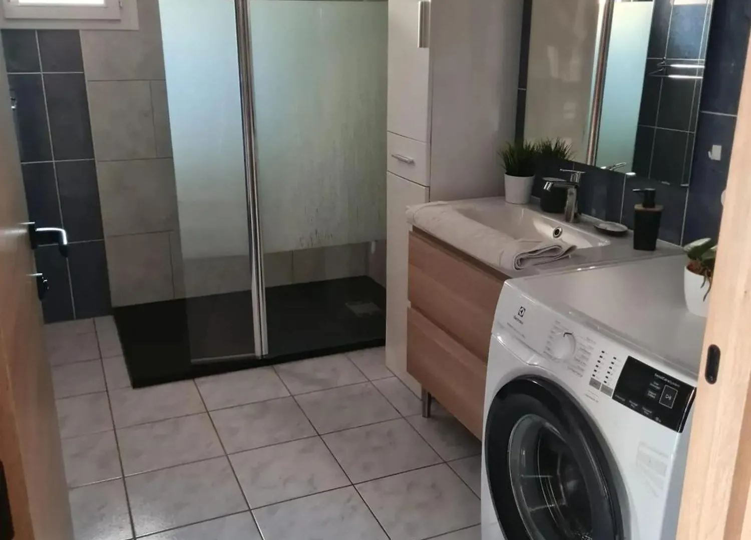 아파트 Appartement Spacieux Avec Piscine Partagee A Maurens 120 M²