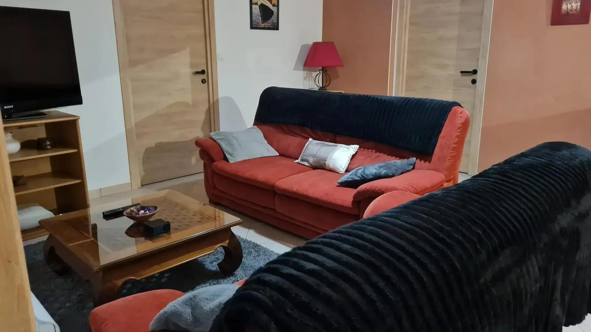 Appartement Spacieux Avec Piscine Partagee A Maurens 120 M² 0*, Maurens (Gers)