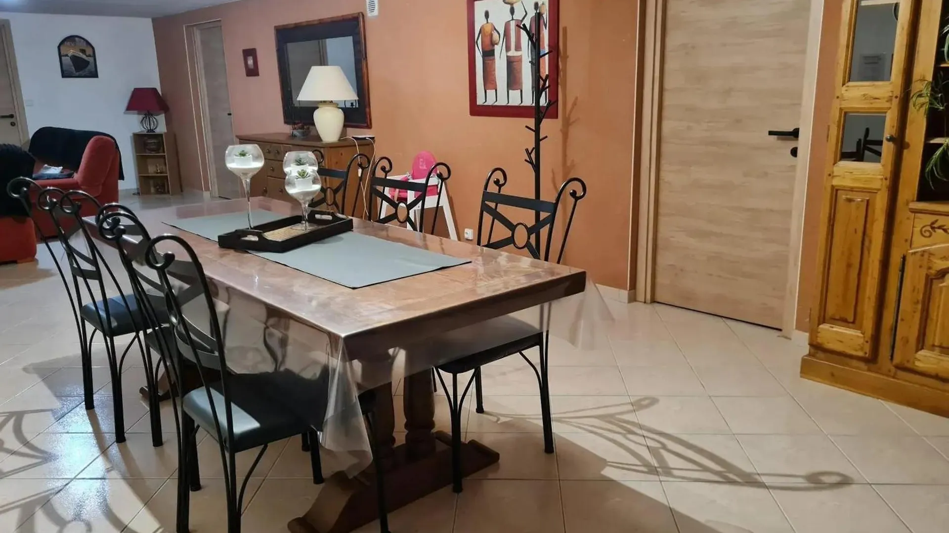Appartement Spacieux Avec Piscine Partagee A Maurens 120 M²